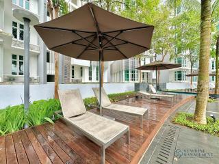 1 Medini Residence Near Legoland - - 7