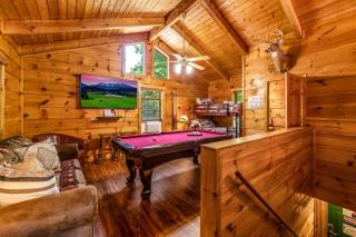 Peaceful Pines Cabin-patio with hot tub for small families or couples - 6