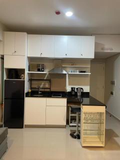 Monoambiente p3 personsas a pasos de Av Sta Teresa Asuncion, con balcon y Gran vista - Fernando de la Mora - 4