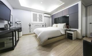 Zenith Hotel - 0