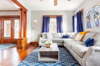 Historic Family Getaway, 5 Star Location, Royal Beds - Kansas City - 0