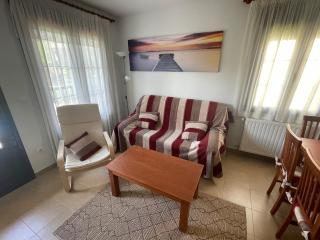 Apartamento vacacional de 2 habitaciones con piscina - 4