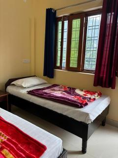 Hotel Devyatra - 6
