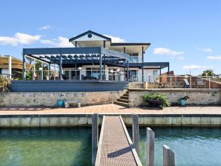 Private Jetty -family & Pet Friendly - Mandurah - 0