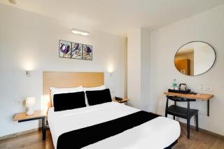 Super Townhouse BTM Layout Near Madiwala Lake Formerly Q Rooms - Bangalore - 1