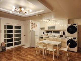 Ellastay Seoul Wide House Subway Station Area Family Travel Recommendation - 0