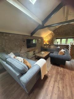 Luxury Wellbeing Barn With Hot Tub & Cold Plunge - Kilnsey - 0