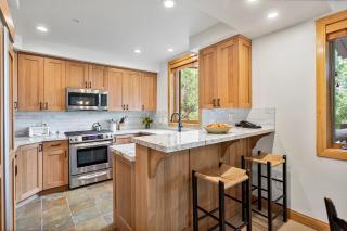 Trail's End Lodge at Deer Valley Resort - One Bedroom Residence with Spa #205 condo - Park City - 6