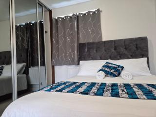 Double Room in a shared 4 bedroom family home in Broomfield - Chelmsford - 2