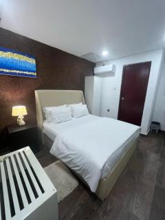 New York Guest House and Restaurant PVT LTD - Colombo - 2