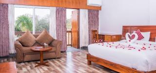 Hotel Earth Light, Chitwan National Park - Sauraha - 6