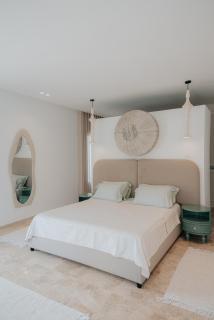 Dar Lily-Luxury & Design 4BDR Villa with Pool in Hammamet-5mn to Beach, The sindbad hotel - Hammamet - 3