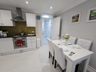 Fully accessible bungalow by the Beach - Port Talbot - 5