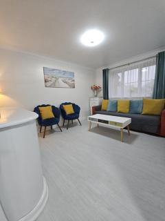 Fully accessible bungalow by the Beach - Port Talbot - 4