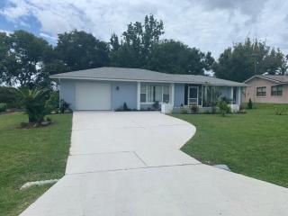 Cute 2 bedroom home, peaceful and so central ! - Palm Coast - 0