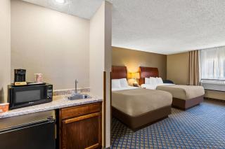 Quality Inn & Suites - Seville - 3