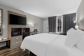 Quality Inn & Suites Ocala I-75 - 2
