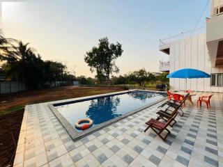 Sunset Swing Villa - Pvt with Pool - Jāmb - 0