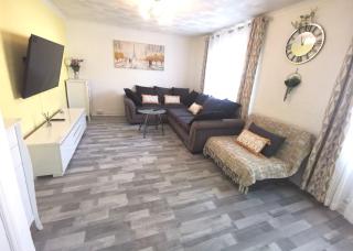 Holiday home with private Garden and mountain view - Briton Ferry - 8