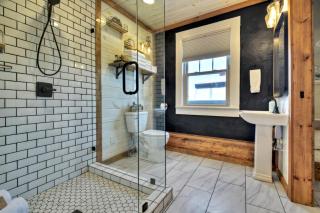 The Penthouses on Main - Downtown Blue Ridge - 3