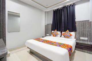 FabHotel 7 AM - 7