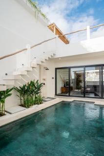 Villa Onetti - Luxury Villa with Private Pool, Rooftop & Rice Field Views - 2