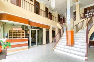 Hotel Garuda RedPartner - Yakarta - 9