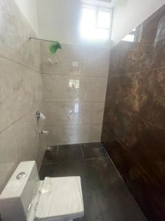White House Farmhouse with Pool ,Indore Bhopal Highway , Golden nirvan county - - 8