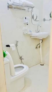 The Nandi International Boutique Homestay - Varanasi - 6