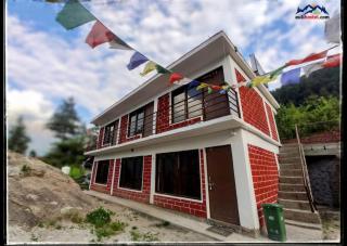 The Auli Hostel - 0