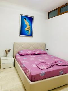 Boulevard Apartment Cozy Retreat with Easy Self-Check-Secure Lockbox Access - Valona - 1