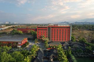 Saya Grand Resort By Treat Thane - Dive - 1