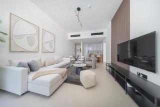 StayShort - Modern JVC Apartment Sleeps 4 with Pool View - 8