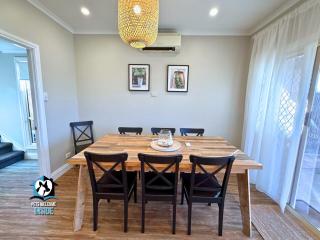 Renovated Beautiful Holiday Home with a Private Beach & Stunning Views! - Encounter Bay - 7