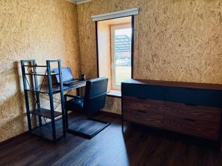 3 room guesthouse, kitchen, gym, pool - - 5