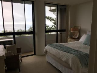 Views & Sounds of the Sea Bed & Breakfast -hosted by Deb - Coffs Harbour - 5