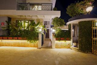 Tranquil 3 BHK Pet-Friendly Gateway with Bathtub, Balcony and Scenic Views - Lonavala - 0