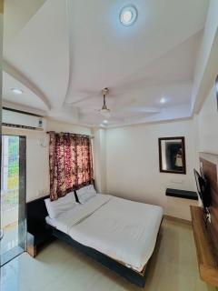 Hotel Sai Dhanlaxmi Shirdi - Shirdi - 8