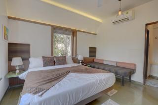 Tranquil 3 BHK Pet-Friendly Gateway with Bathtub, Balcony and Scenic Views - Lonavala - 7