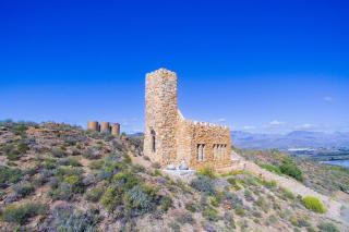 The Castle - McGregor - 8