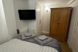 Hertford - Sleeps 2 - 92 Walking Score - Garden - Hertford - 7