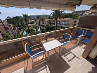 Résidence de Vacances avec piscine & Transat, à 2 minutes de la mer -Bât n7 - 2 appartements côte à côte terrasse communicante selon les disponibilités - Vallauris - 1