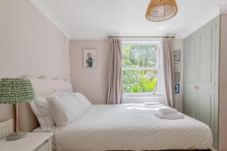 Light-Filled 2BD Flat Minutes to Clapham Station - Londres - 0