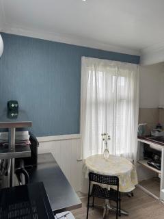 Rectory Cottage - Croydon - 3