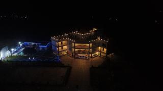 Nalluri Garden Resort - - 9