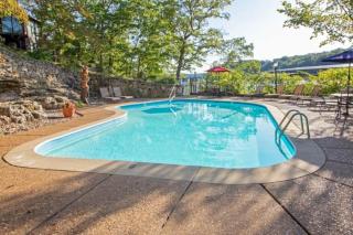 Lakefront Treetop Village 3bd3badeckpool-6pp - Four Seasons - 1