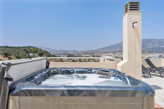 Spacious Castillo Sohail penthouse with Jacuzzi by Costarentals - Ref 12 - Fuengirola - 2