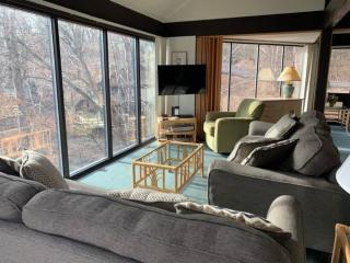 Treetop Village-3bed3bathpoolsdocks6-8pp - Four Seasons - 1