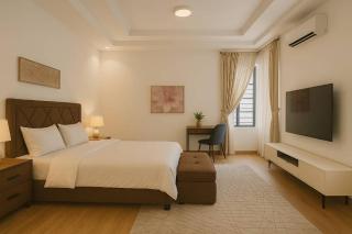 Lekki Luxe 4BR Retreat - Ikota - 2