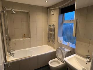 Two bedroom apartment - Bristol - 1